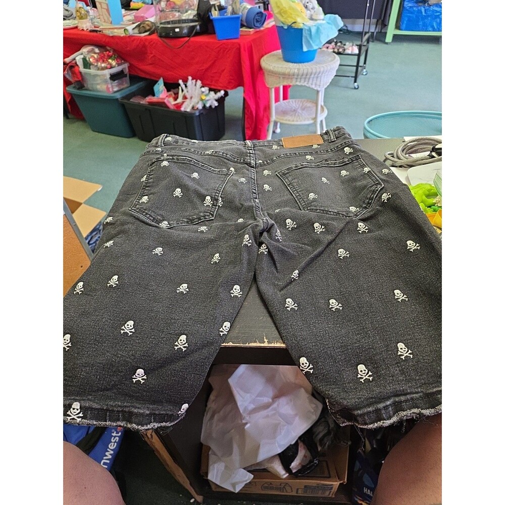 Waimea Skinny Fit Skull And Crossbone Shorts 36 Waist Streetwear Skating - Picture 5 of 6